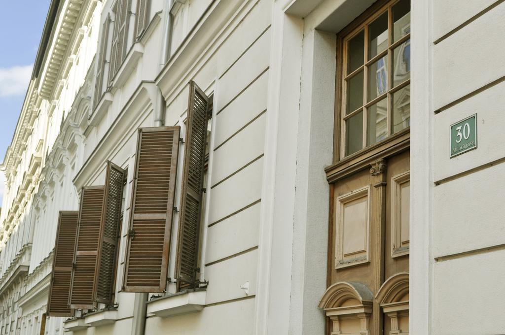 Apartment Mit Grossem Balkon Graz Exterior photo